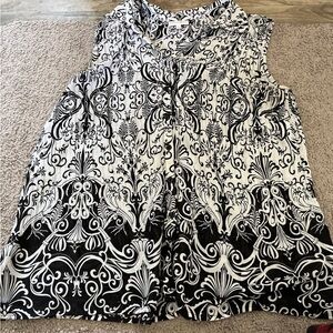 Fashion bug black and white tank top blouse size 1X